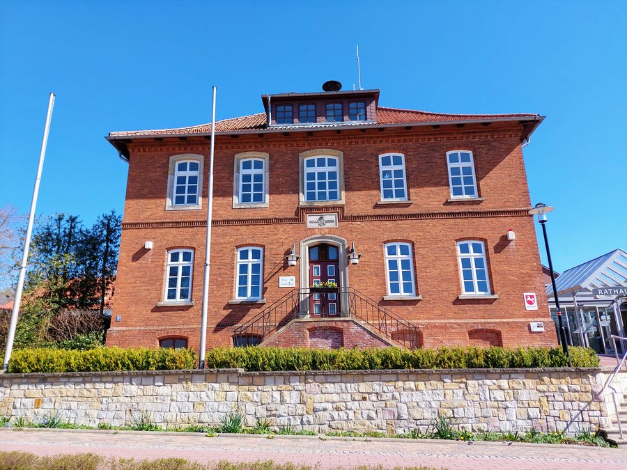 File:Rathaus Hagen im Bremischen.jpg
