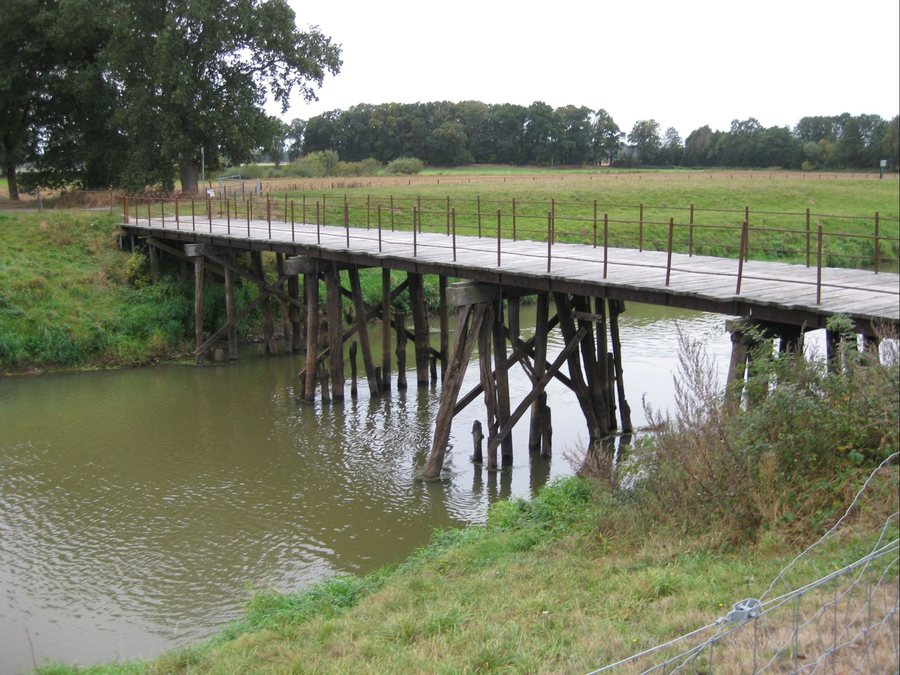 File:NLD Löningen Hase-Brücke.jpg