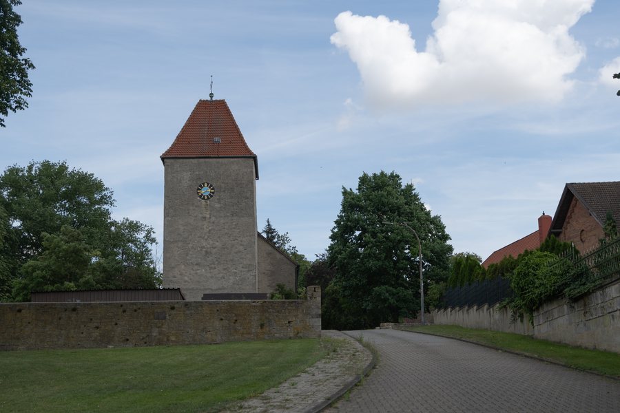 File:Kirchhof Söllingen 2023CF 01.jpg