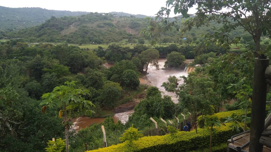 Landschaft am Sagana River in Kenia