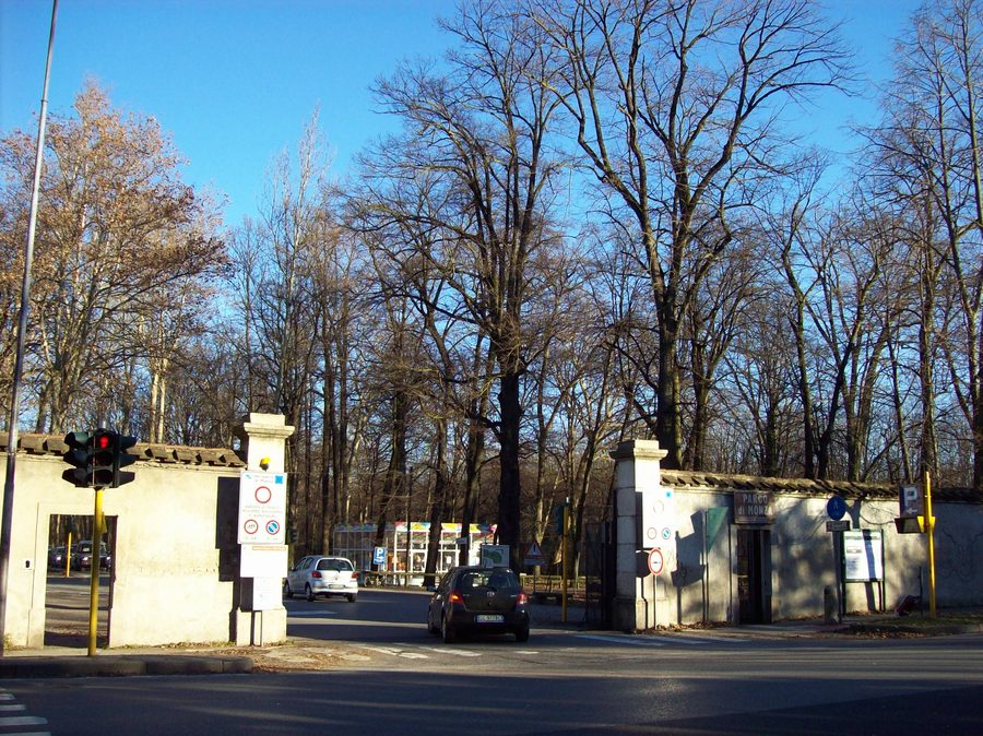 Порта-ди-Монца в парке Монца