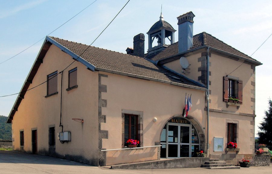 File:La Proiselière-et-Langle, Mairie.jpg