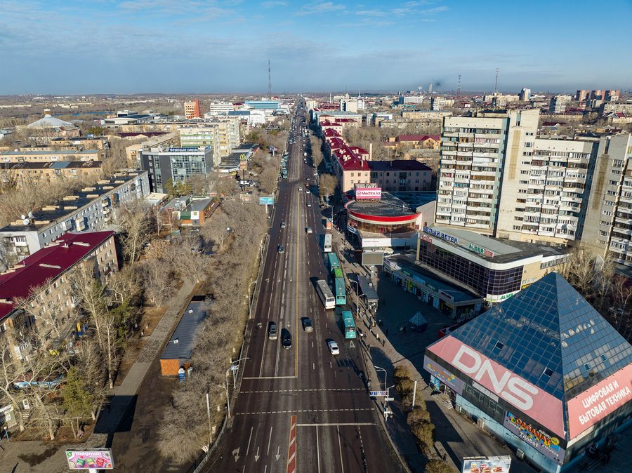 Город Караганда с видом на проспект Бухар-Жырау