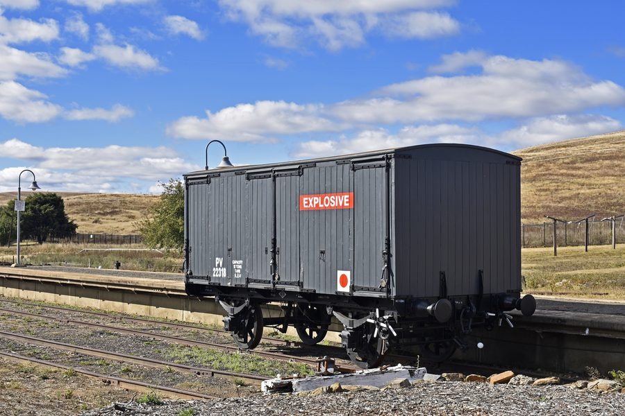 Historische Eisenbahnwagen am Bahnhof von Cooma in New South Wales