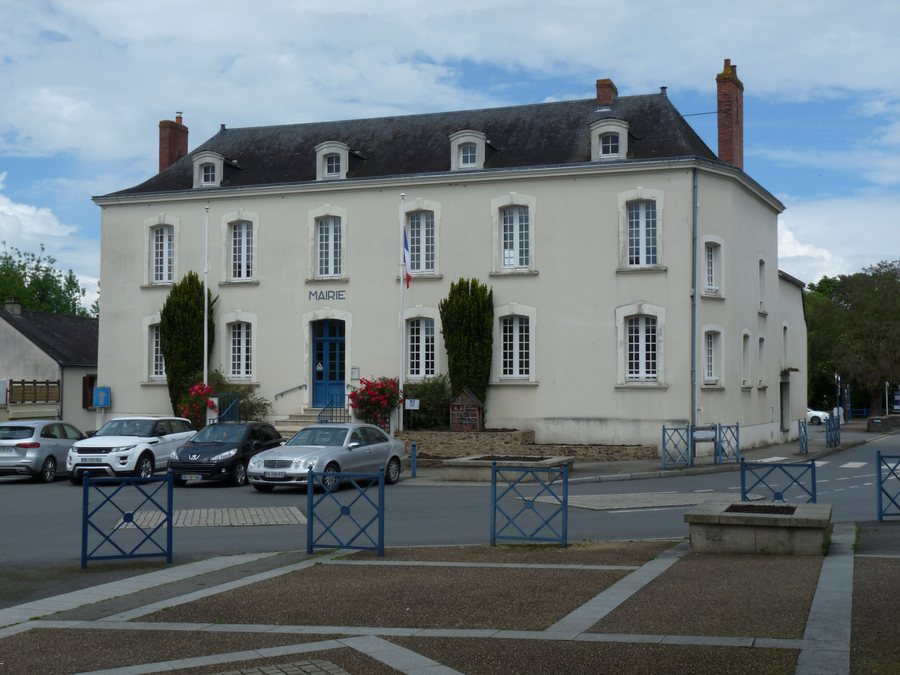 File:Sainte-Gemmes-d'Andigné (49) Mairie.jpg