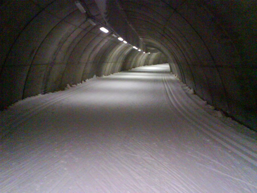 Innenansicht des Skitunnels in Torsby