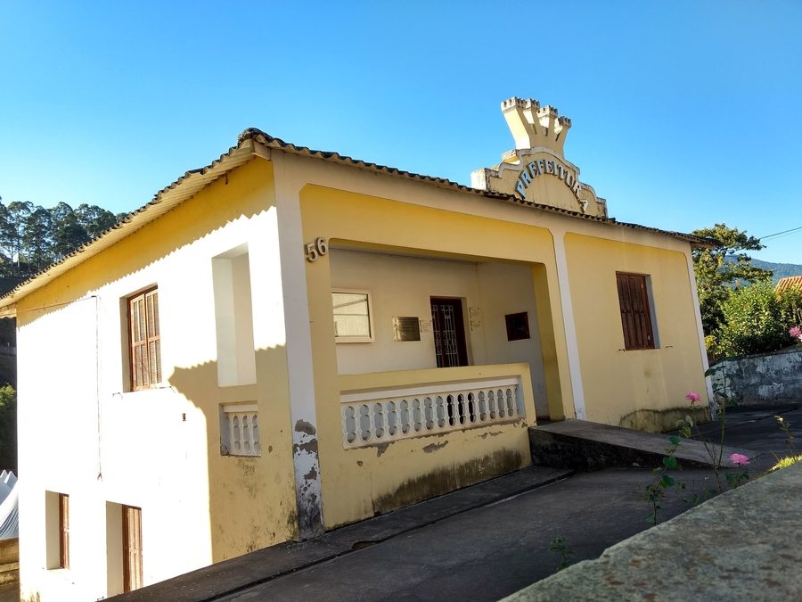 Rathaus von Delfim Moreira in Minas Gerais, Brasilien