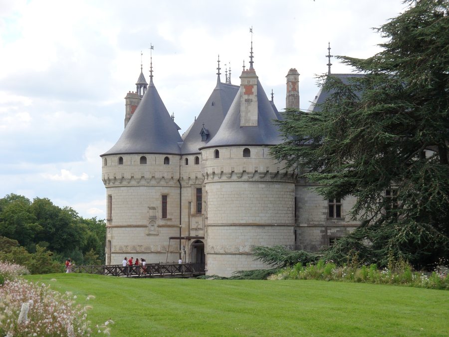 File:Château de Chaumont-sur-Loire, France, 2009.JPG