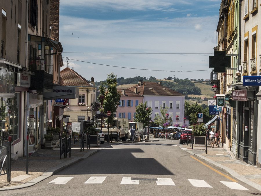 File:Cours-la-ville 3.jpg