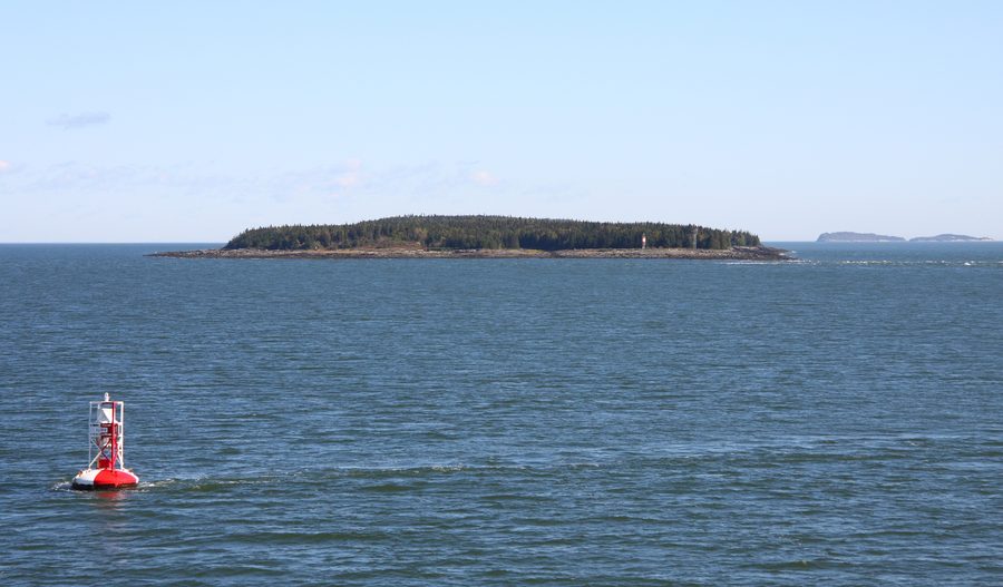 Île-aux-Lièvres на реке Святого Лаврентия недалеко от Rivière-Du-Loup