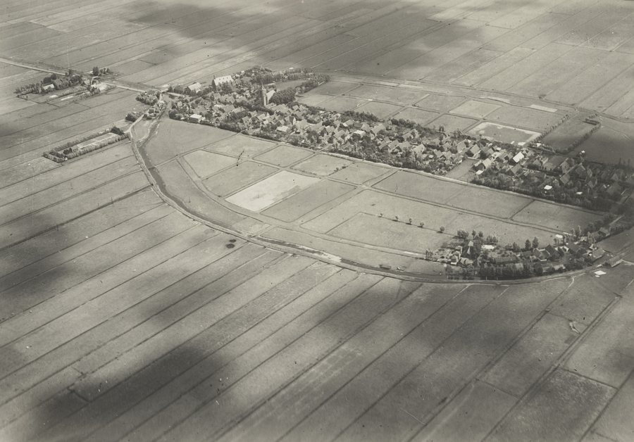 File:NIMH - 2155 003736 - Aerial photograph of Bunschoten, The Netherlands.jpg