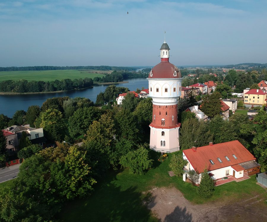 Историческая водонапорная башня в Элке