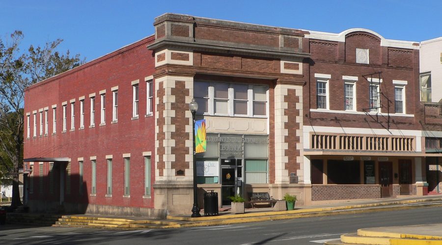 Исторические здания на 3rd Street и Courthouse Street в Leesville, Луизиана