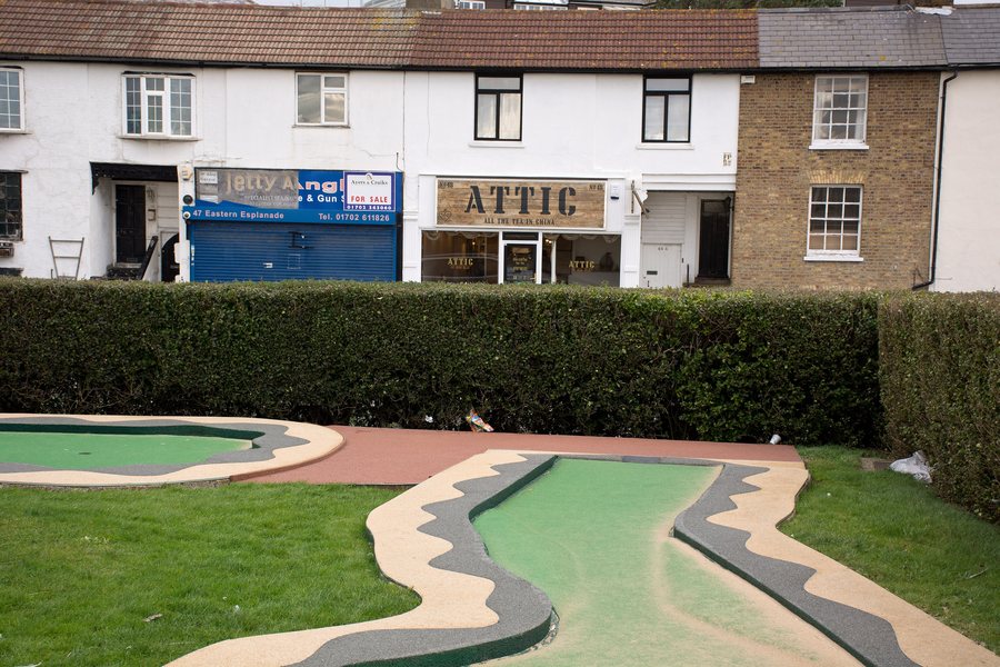 File:48, Eastern Esplanade, Southend on Sea - geograph.org.uk - 5299659.jpg