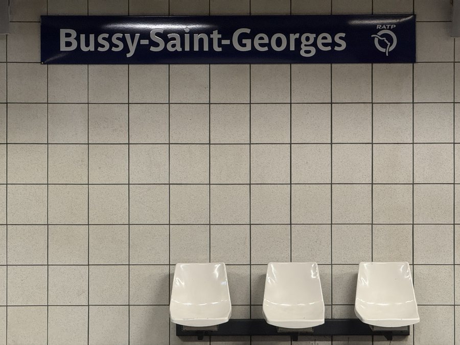 File:Panneau Gare Bussy Saint Georges RER IdF Ligne A - Bussy-Saint-Georges (FR77) - 2026-02-04 - 4.jpg