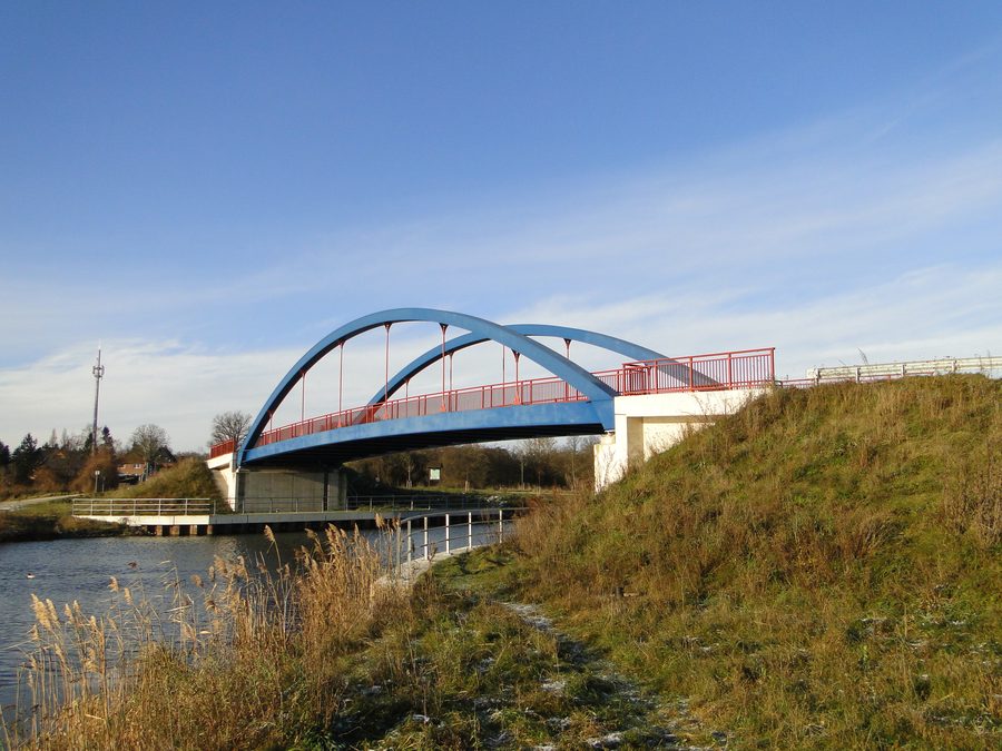 Brücke über den Elbe-Lübeck-Kanal bei Dalldorf im Kreis Herzogtum Lauenburg