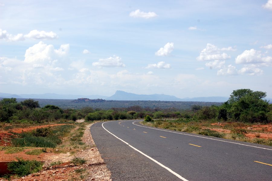 A109 zwischen Nairobi und Mombasa im Raum Machakos, Kenia