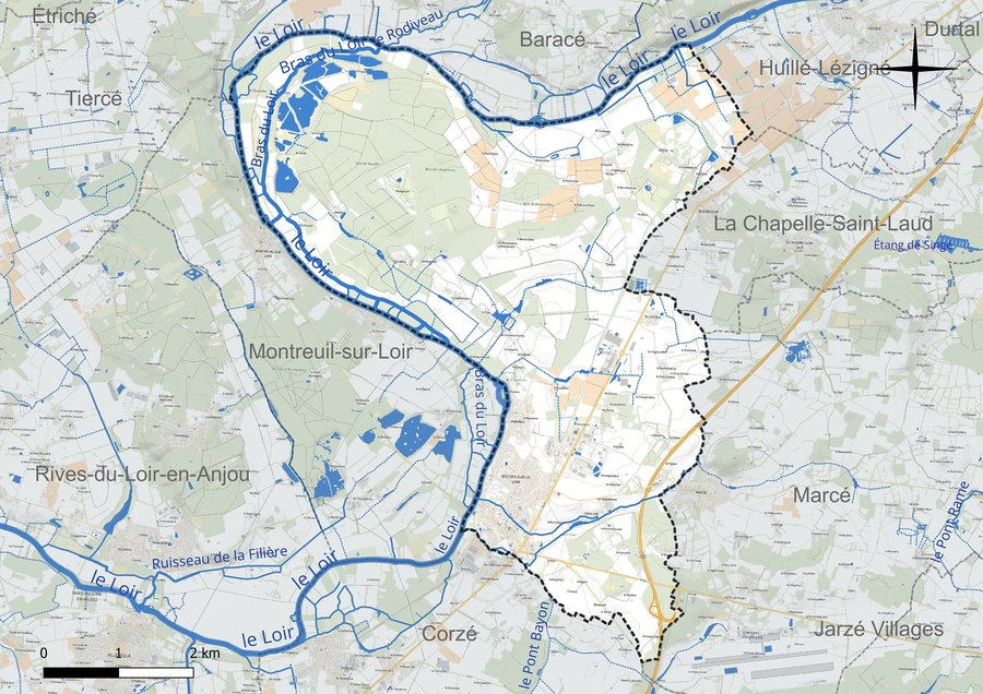 File:49333-Seiches-sur-le-Loir-Hydro.jpeg