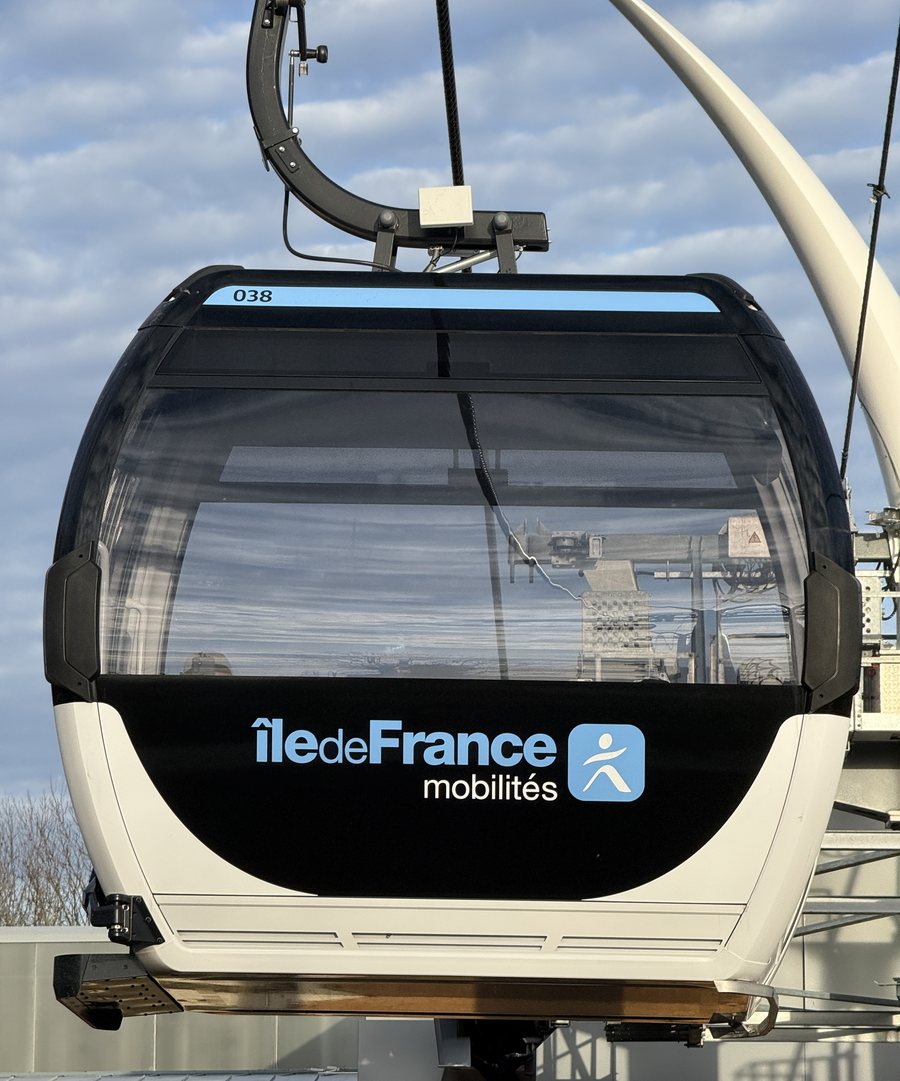 File:Cabine Câble IdF Ligne 1 Végétale - Limeil-Brévannes (FR94) - 2025-12-18 - 2.jpg