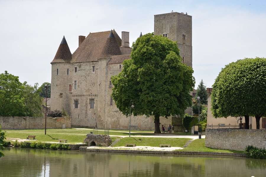 File:France IDF 77 Nemours 01.jpg