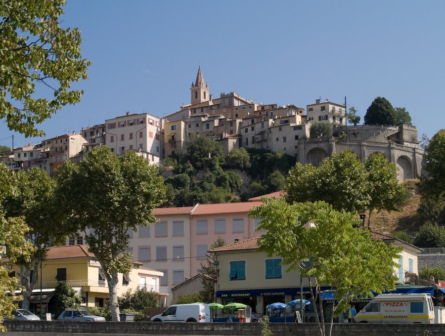 File:Contes Alpes Maritimes.jpg