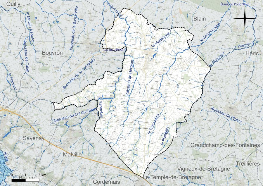 File:44056-Fay-de-Bretagne-Hydro.jpeg