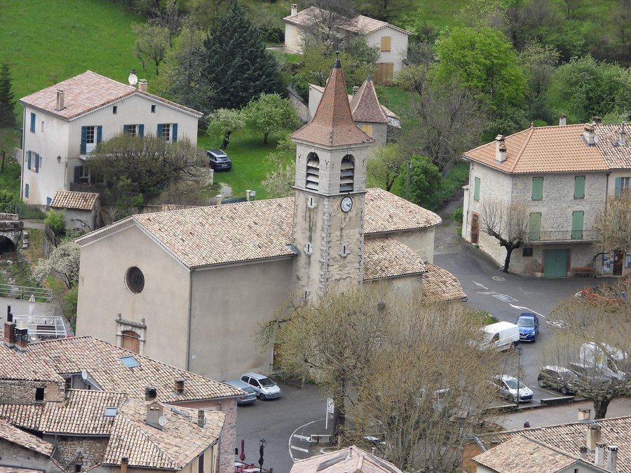 File:Église Saint-Julien d'Orpierre.jpg