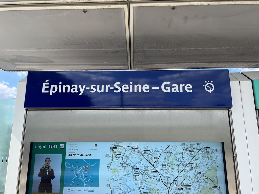 File:Panneau Station Épinay Seine Gare Tramway IdF Ligne 8 - Épinay-sur-Seine (FR93) - 2022-07-09 - 2.jpg