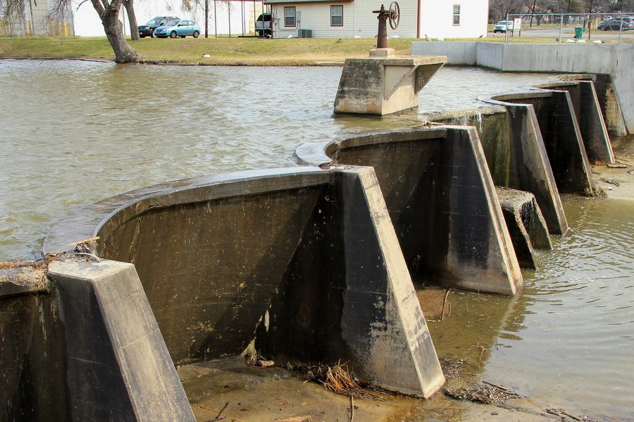Плотина Murphy Park Lake Dam в Тейлоре, Техас