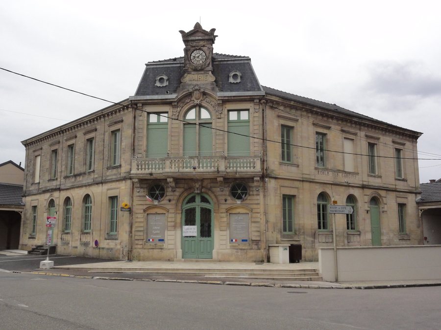 File:Val-d'Ornain (Meuse) Mussey, mairie - écoles.jpg
