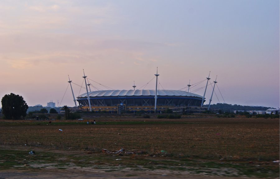 Außenansicht des Hammadi-Agrebi-Stadions in Radès