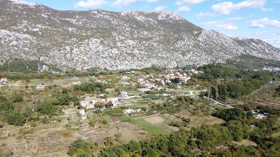 File:Ostrvica (omiš).jpg