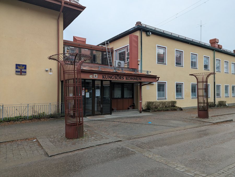 File:Kommunhuset, Kungsör - 20260307 - 09.jpg