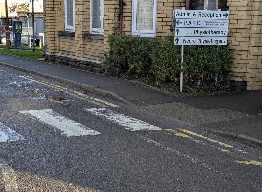 File:Directions in the grounds of County Hospital, Griffithstown, Torfaen - geograph.org.uk - 8200253.jpg