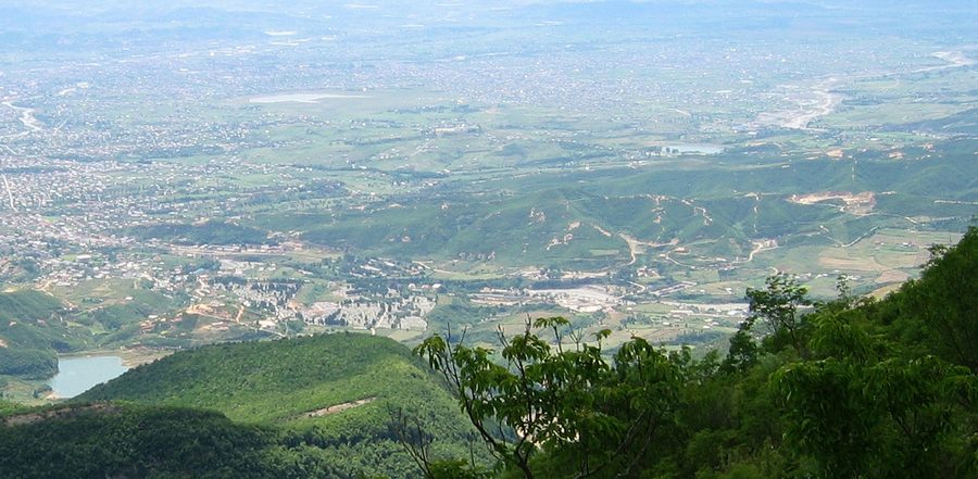 Панорама района Тираны