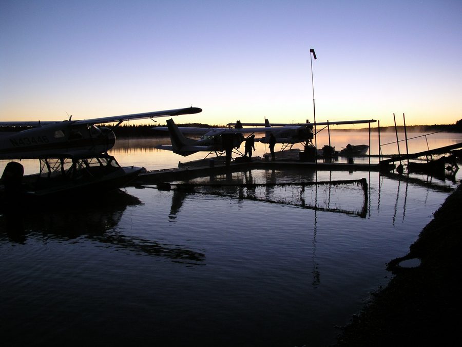 Гидросамолёты на реке Naknek River в Кинг-Салмон, Аляска