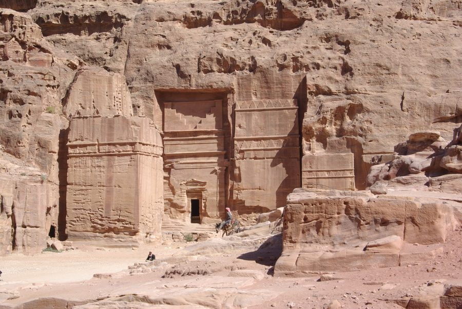 Скальный ландшафт Петры в Иордании