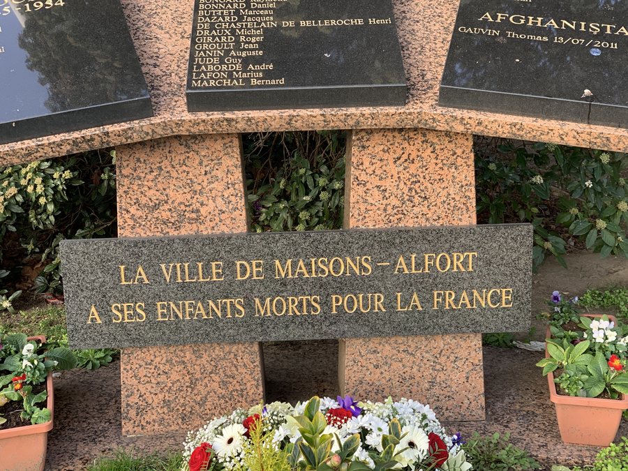 File:Monument Enfants Morts France Cimetière Maisons Alfort 2.jpg