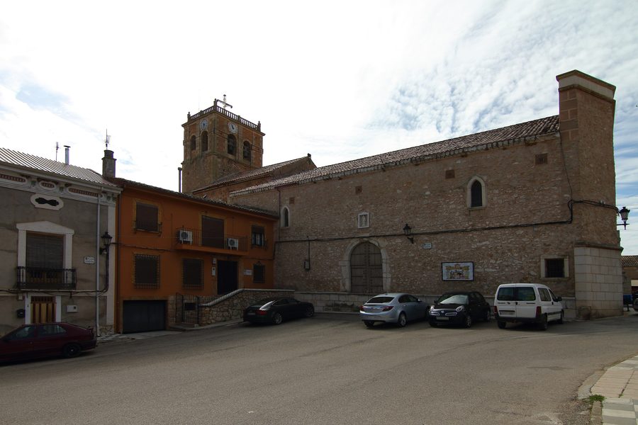 Северный фасад церкви Iglesia de Santa María Magdalena в Вальверде-де-Хукар