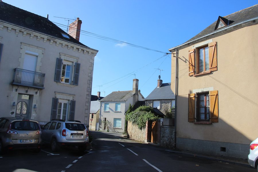 File:Rue de Souvigné-sur-Sarthe - Wiki takes Sablé et environs.jpg