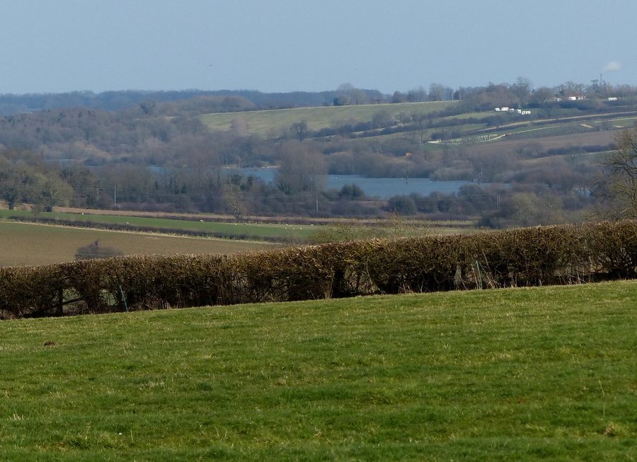 File:A glimpse of Rutland Water - geograph.org.uk - 3896790.jpg
