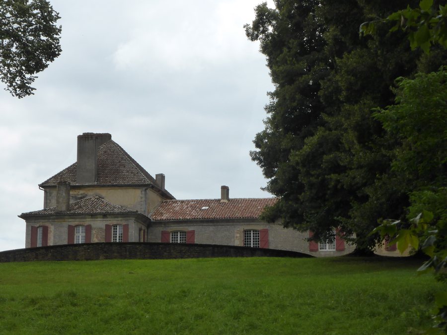 File:Château de Castex d'Armagnac.JPG