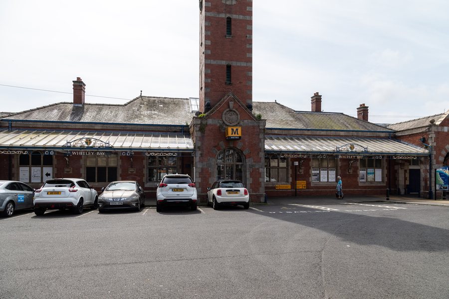 File:The Tyne and Wear Metro Station at Whitley Bay in Northumberland, North East England - geograph.org.uk - 6230595.jpg