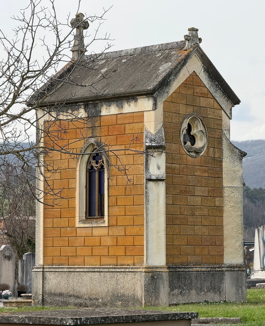 File:Chapelle Cimetière Jarnioux - Porte-des-Pierres-Dorées (FR69) - 2026-03-06 - 3.jpg