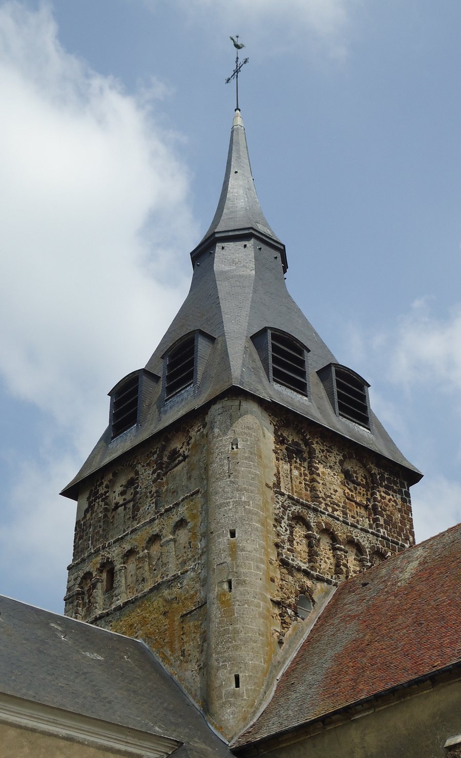 File:Breteuil - Eglise Saint-Sulpice, XIe & XIIe (ISMH) - Tour.JPG
