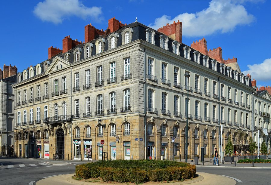 File:Hôtel Villetreux (vue d'angle) - Nantes.jpg