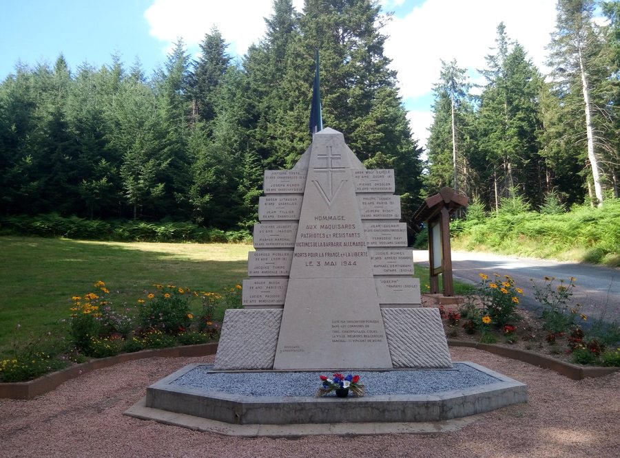 File:Mémorial de Thel - août 2016.jpg