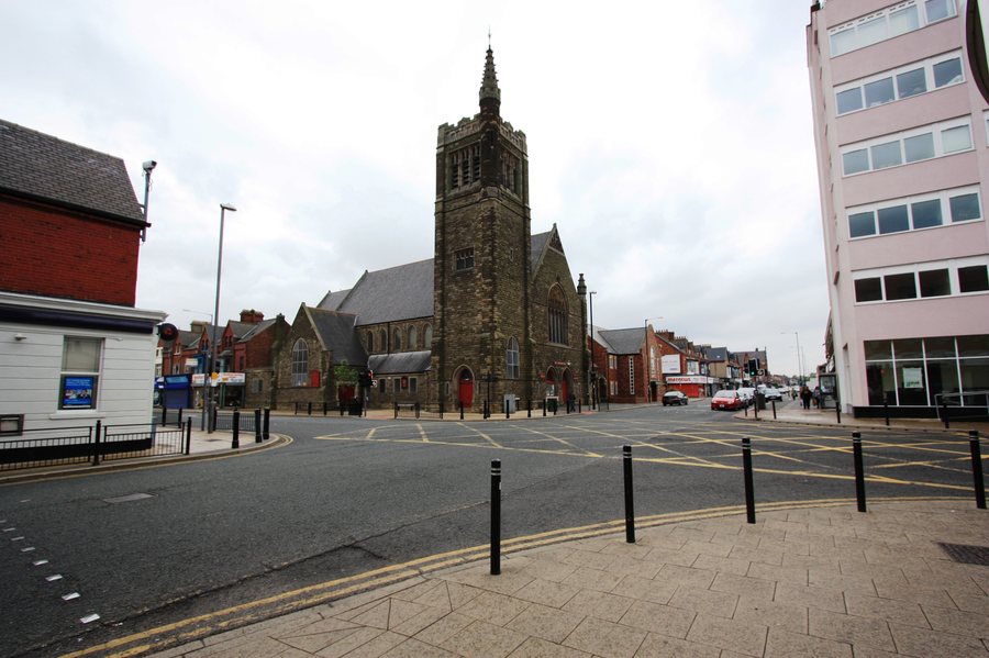 File:St George's United Reformed Church, Hartlepool - geograph.org.uk - 1883987.jpg