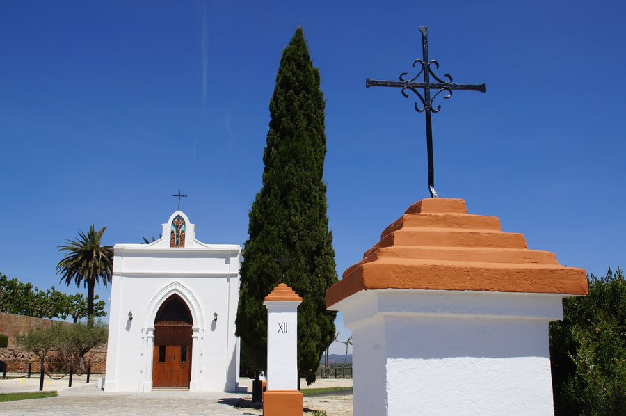 File:Ermita de la Mare de Déu dels Dolors (Móra d'Ebre).jpg