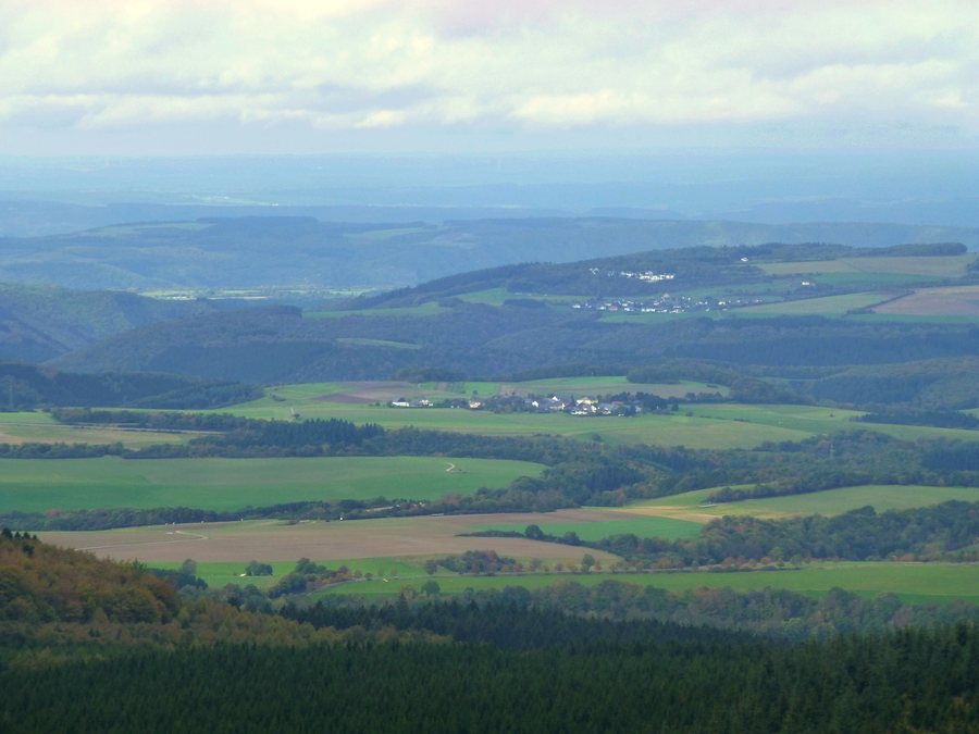 File:Blick vom Erbeskopf über Etgert nach Horath - panoramio.jpg
